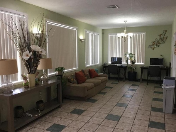 Houston Inn and Suites image 10